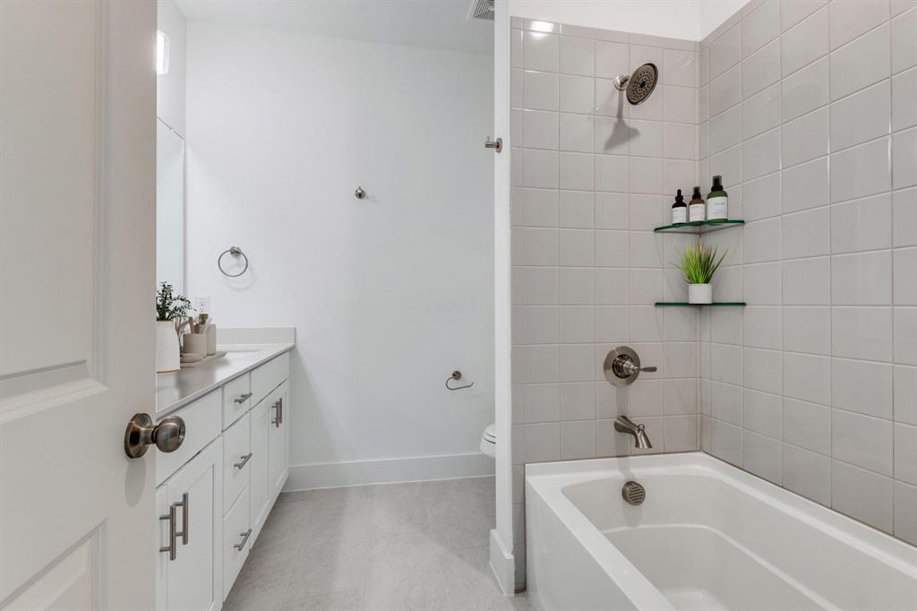2538 Brunswick Way Property Photo 14