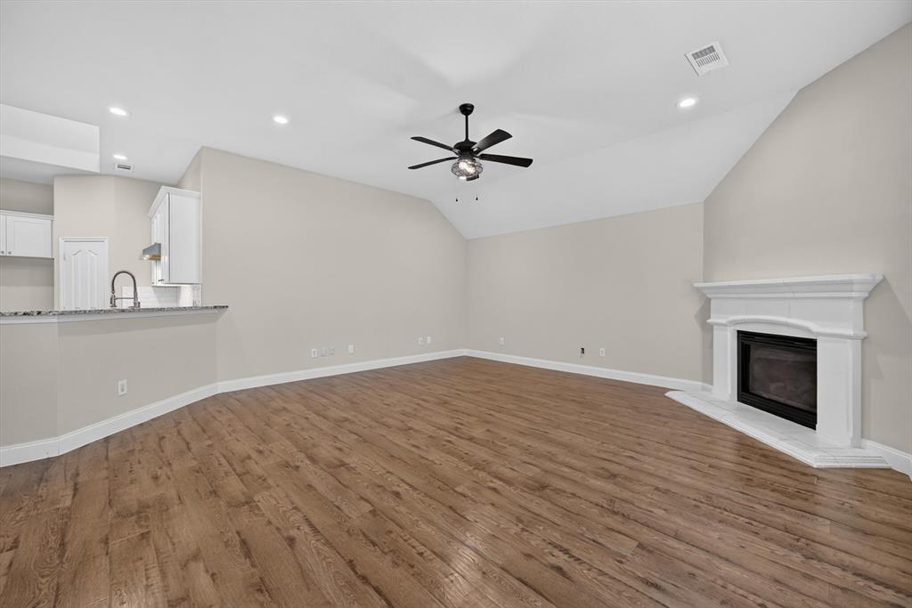12745 Excelsior Lane Property Photo 9