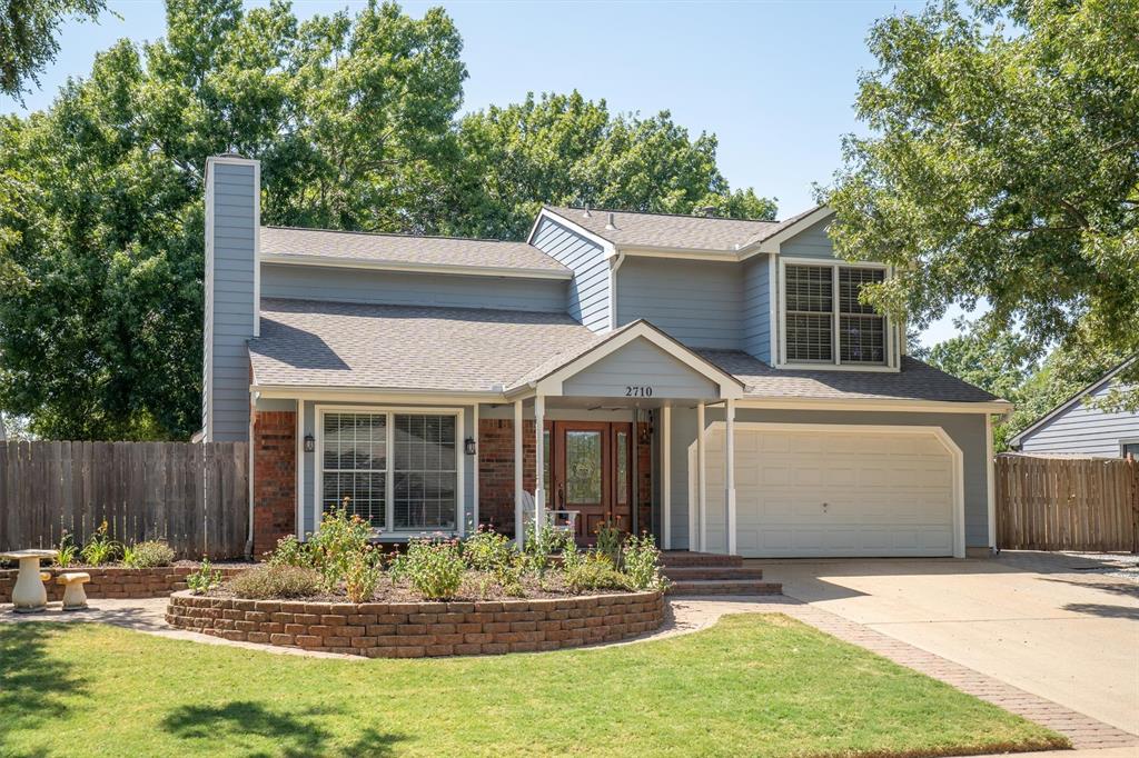 2710 Forestview Drive Property Photo 3