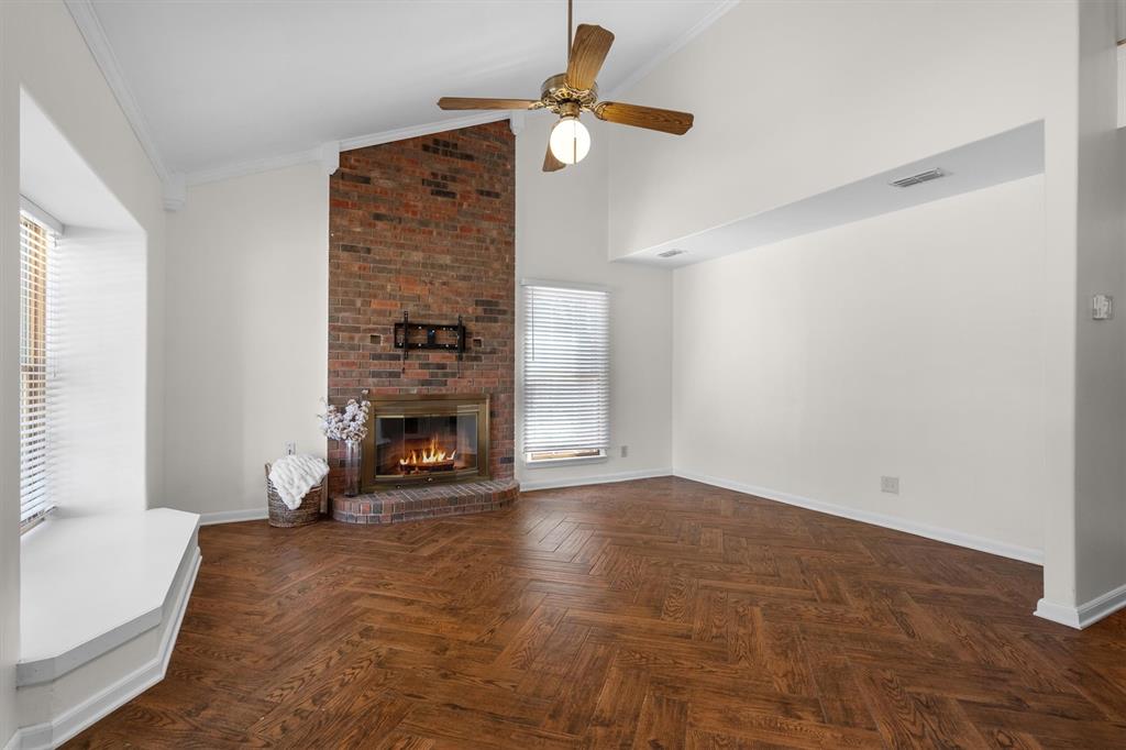 2710 Forestview Drive Property Photo 7