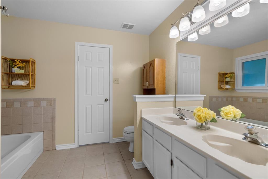 2710 Forestview Drive Property Photo 21