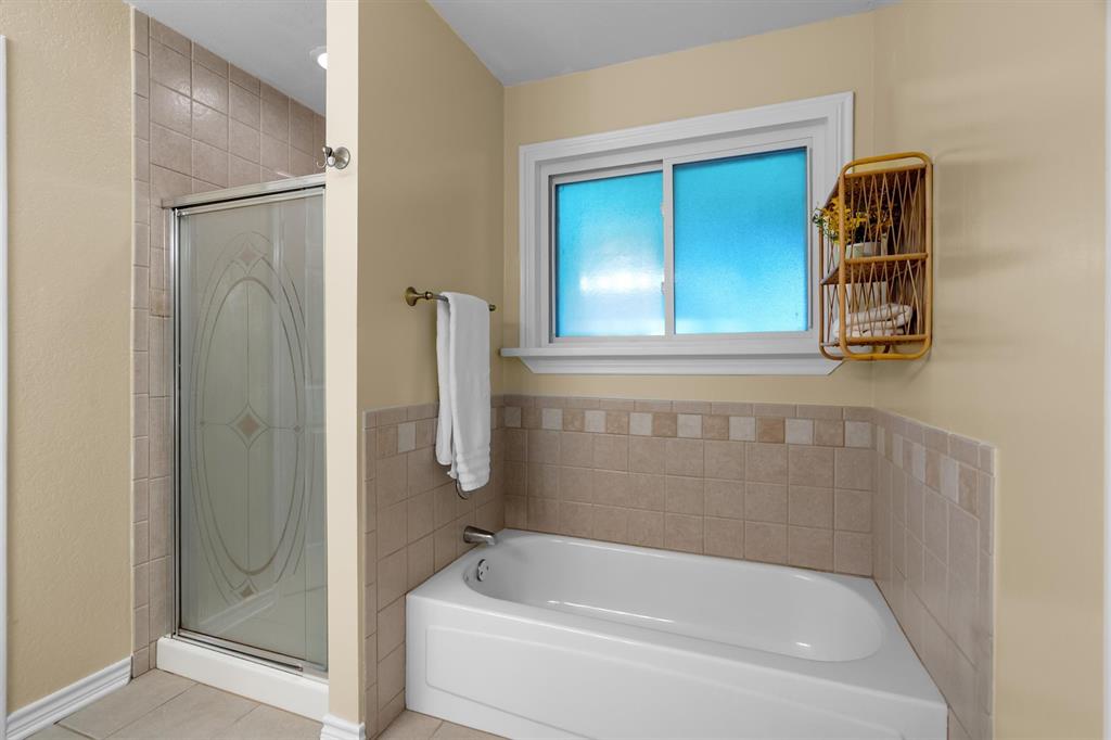 2710 Forestview Drive Property Photo 22