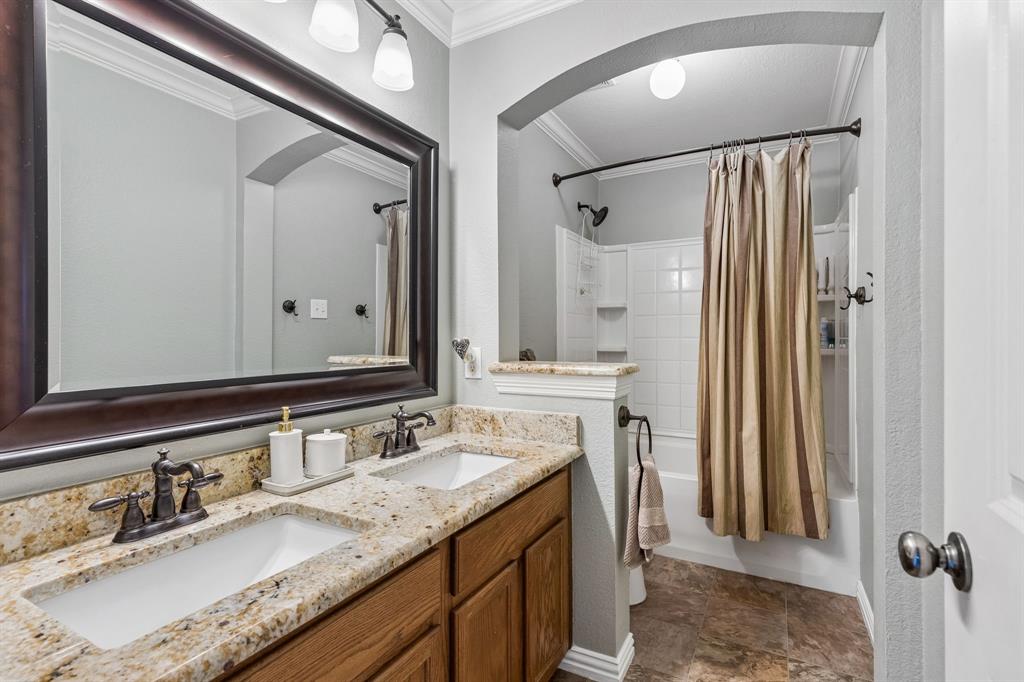 5804 Silver Leaf Drive Property Photo 15