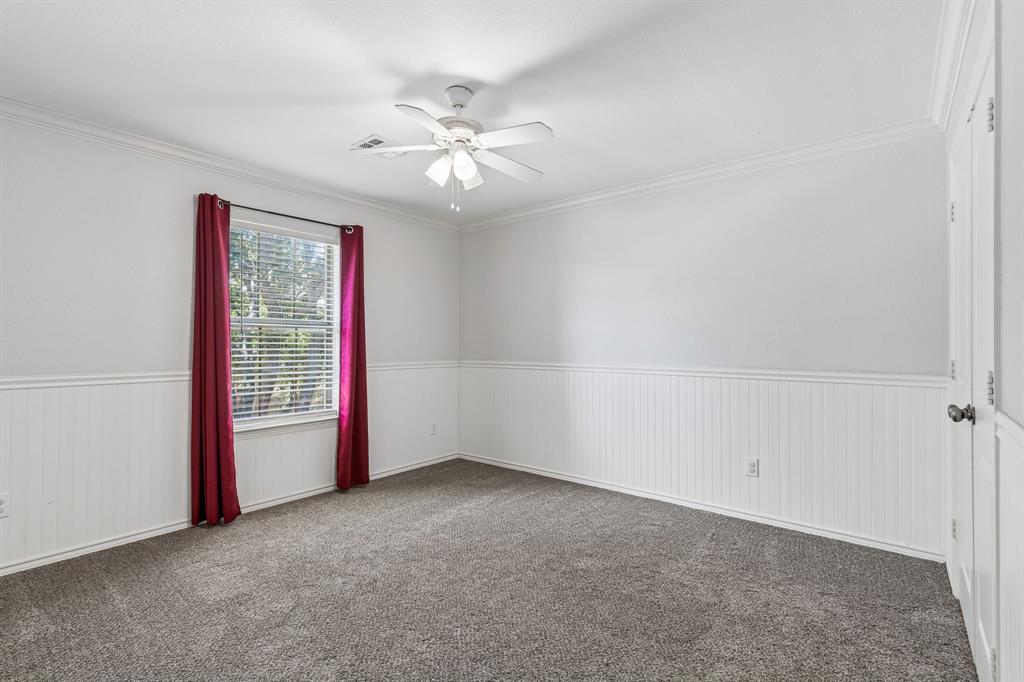 5804 Silver Leaf Drive Property Photo 16