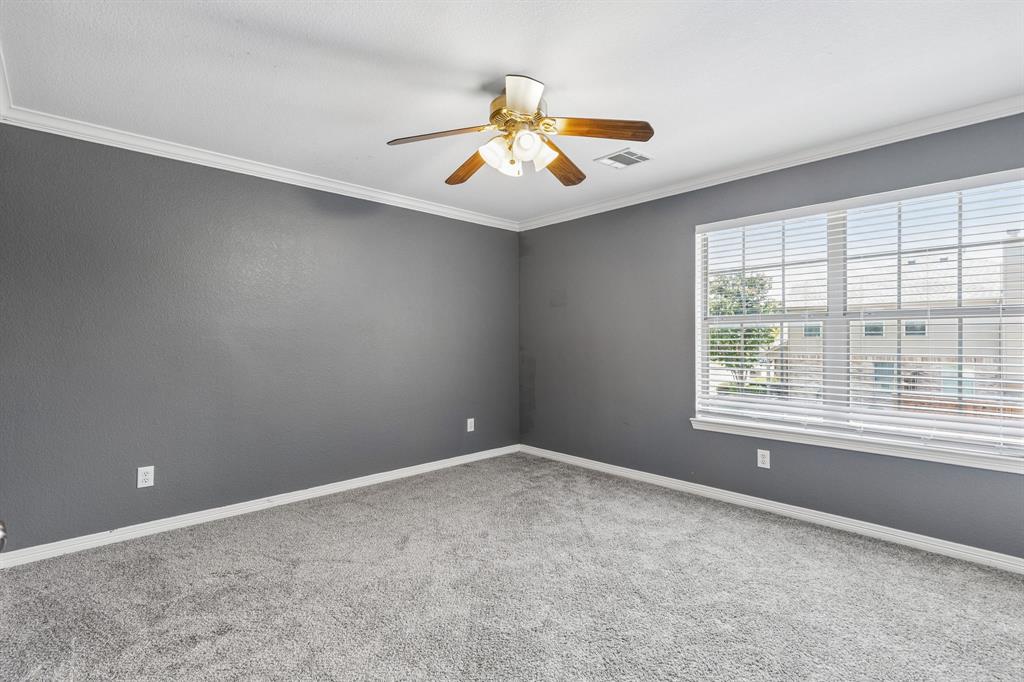 5804 Silver Leaf Drive Property Photo 17