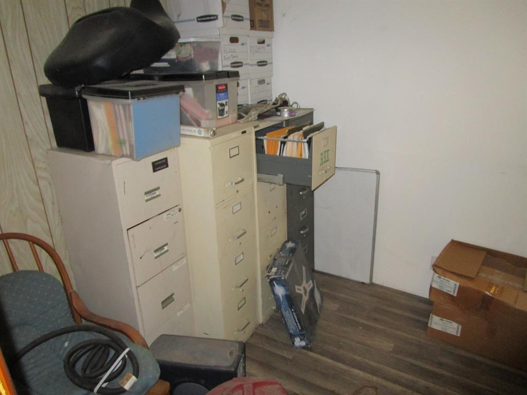 109 E 14th Street Property Photo 21