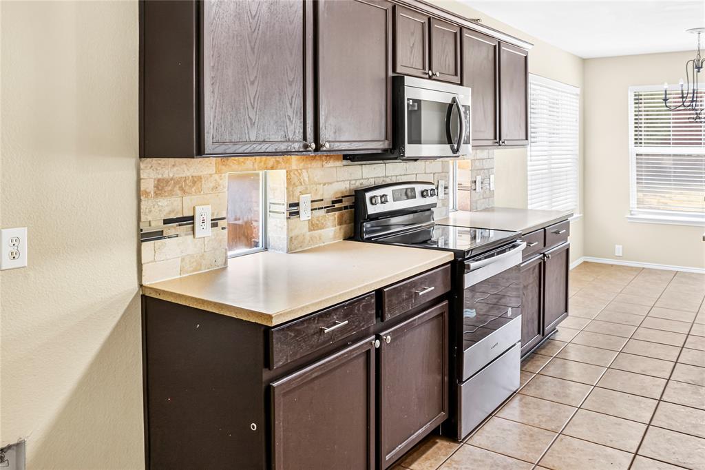 8620 Chisholm Trail Property Photo 7