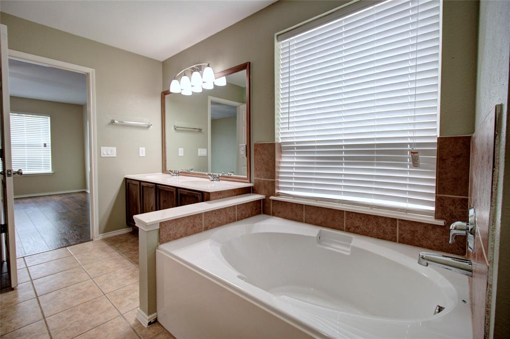8620 Chisholm Trail Property Photo 10