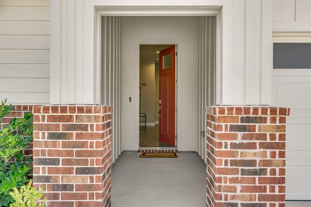 2617 Toucan Drive Property Photo 4