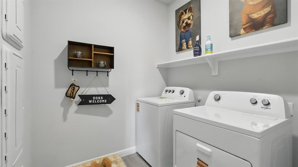404 Sunday Silence Way Property Photo 33