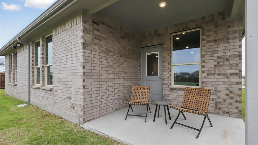 404 Sunday Silence Way Property Photo 36