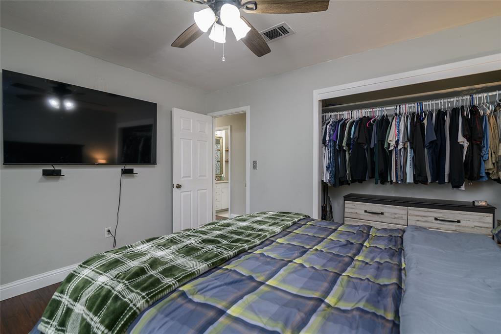 203 Schaub Drive Property Photo 10