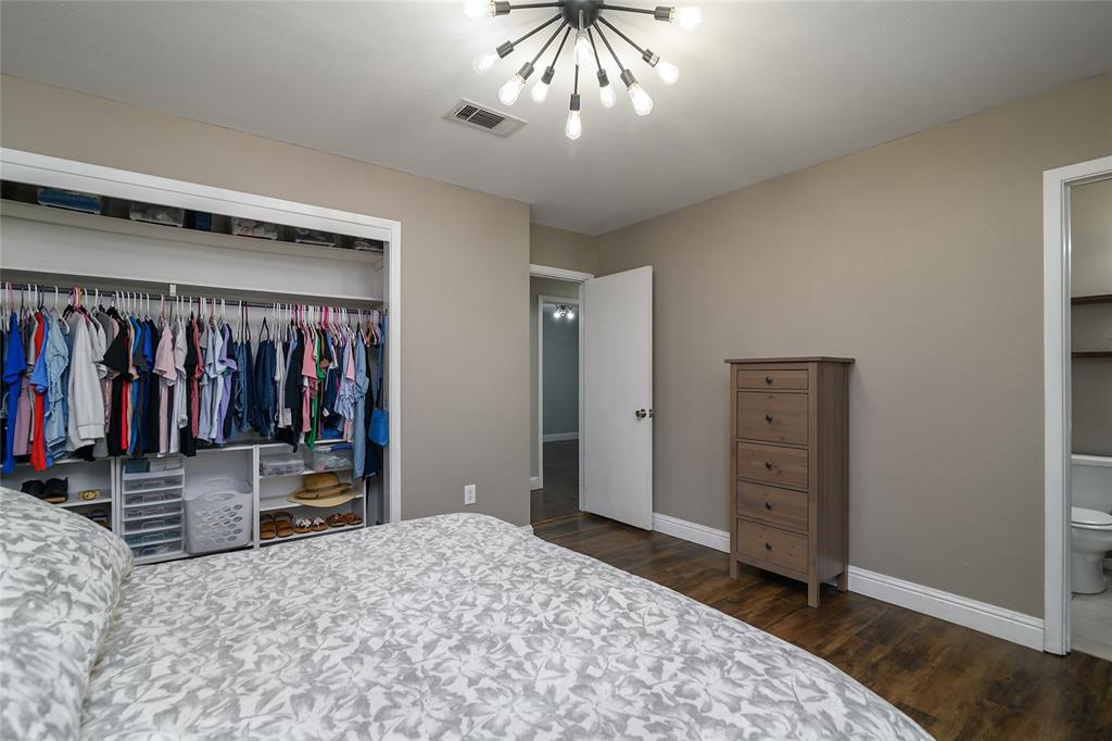 203 Schaub Drive Property Photo 11