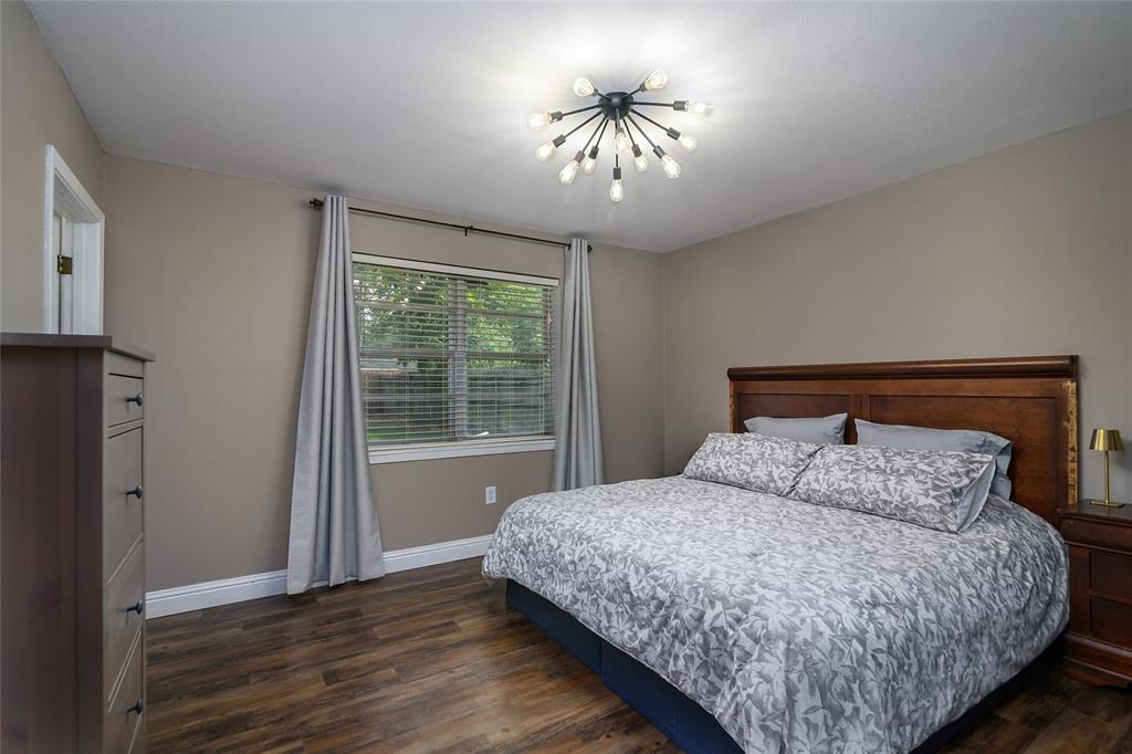 203 Schaub Drive Property Photo 12