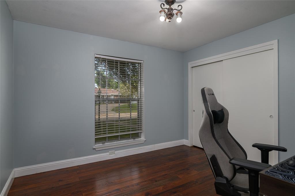 203 Schaub Drive Property Photo 14
