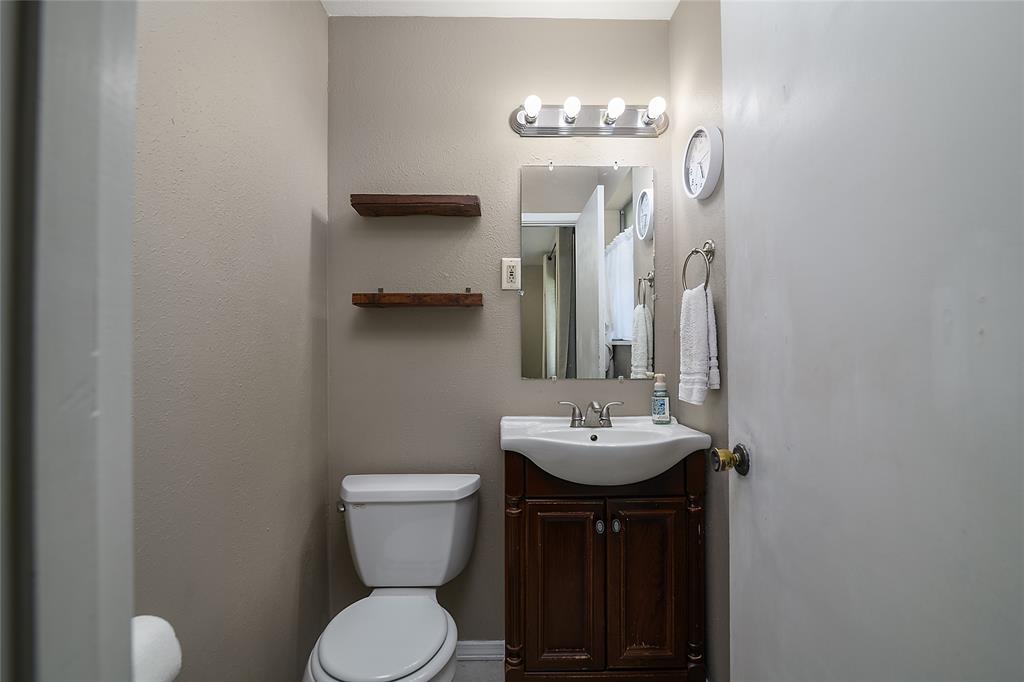 203 Schaub Drive Property Photo 17
