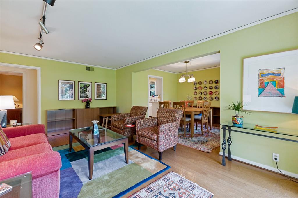 605 S Ravinia Drive Property Photo 4