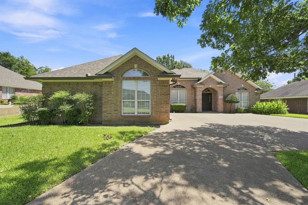 104 Chaparral Drive Property Photo 3