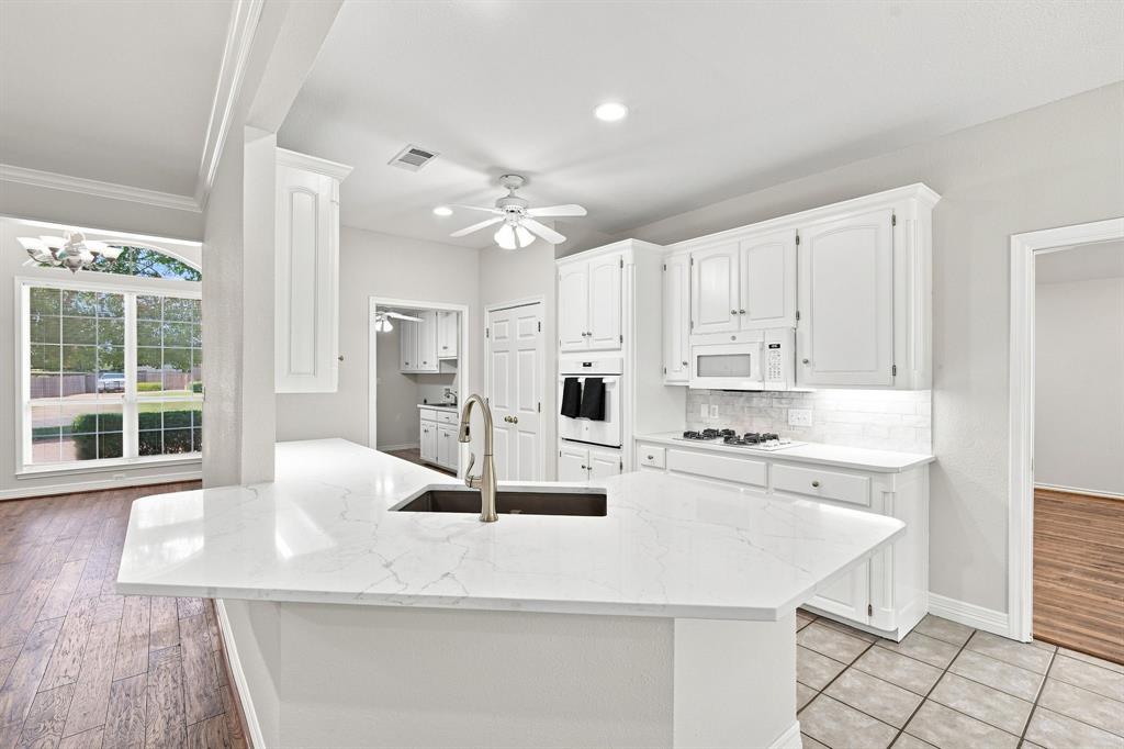 104 Chaparral Drive Property Photo 11