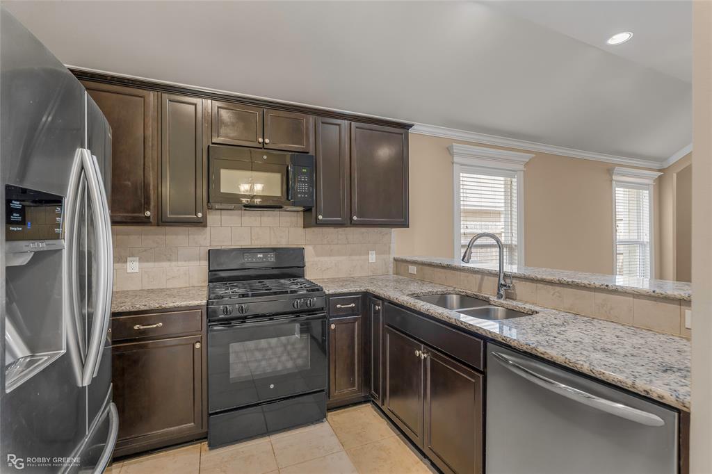365 Avondale Lane Property Photo 12