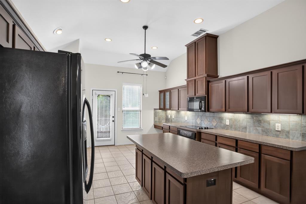 8418 Timberbrook Lane Property Photo 7