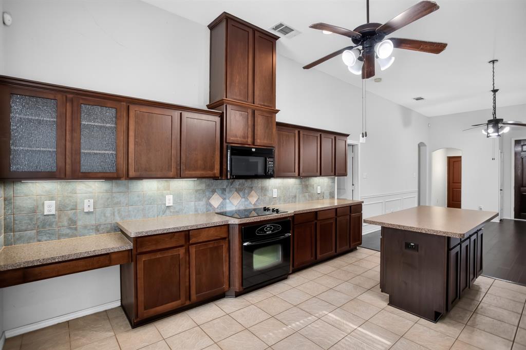 8418 Timberbrook Lane Property Photo 8