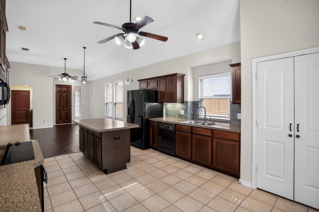 8418 Timberbrook Lane Property Photo 9