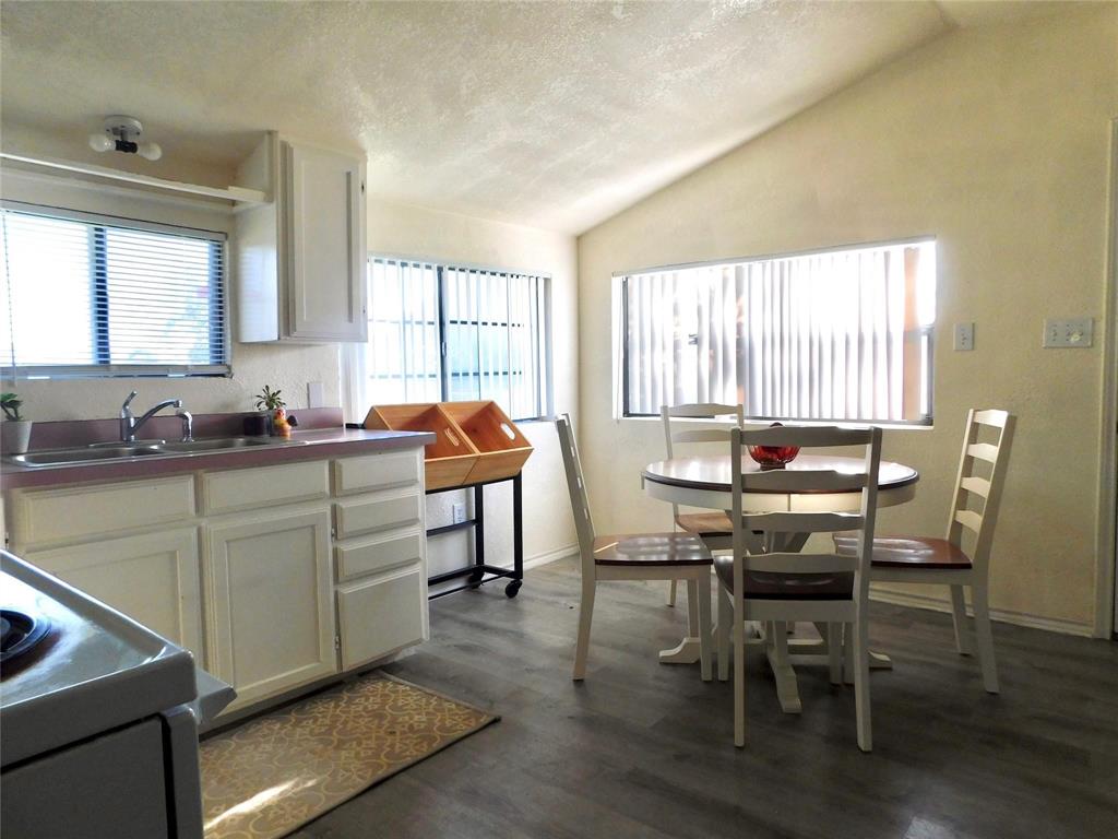 31 Rogers Circle Property Photo 6