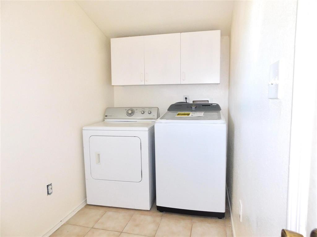 31 Rogers Circle Property Photo 10