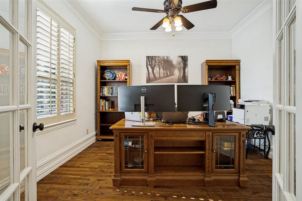 1006 Navarro Drive Property Photo 11