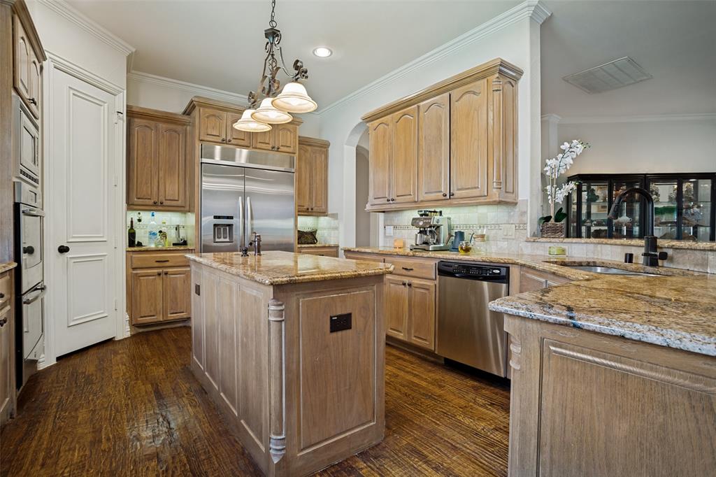 1006 Navarro Drive Property Photo 14