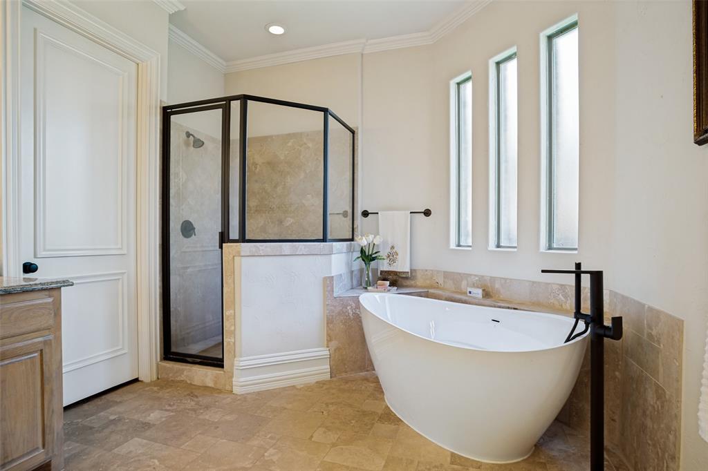 1006 Navarro Drive Property Photo 22