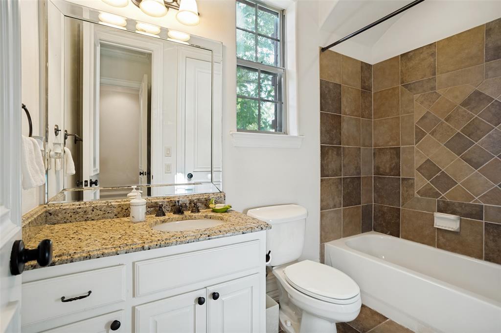 1006 Navarro Drive Property Photo 24