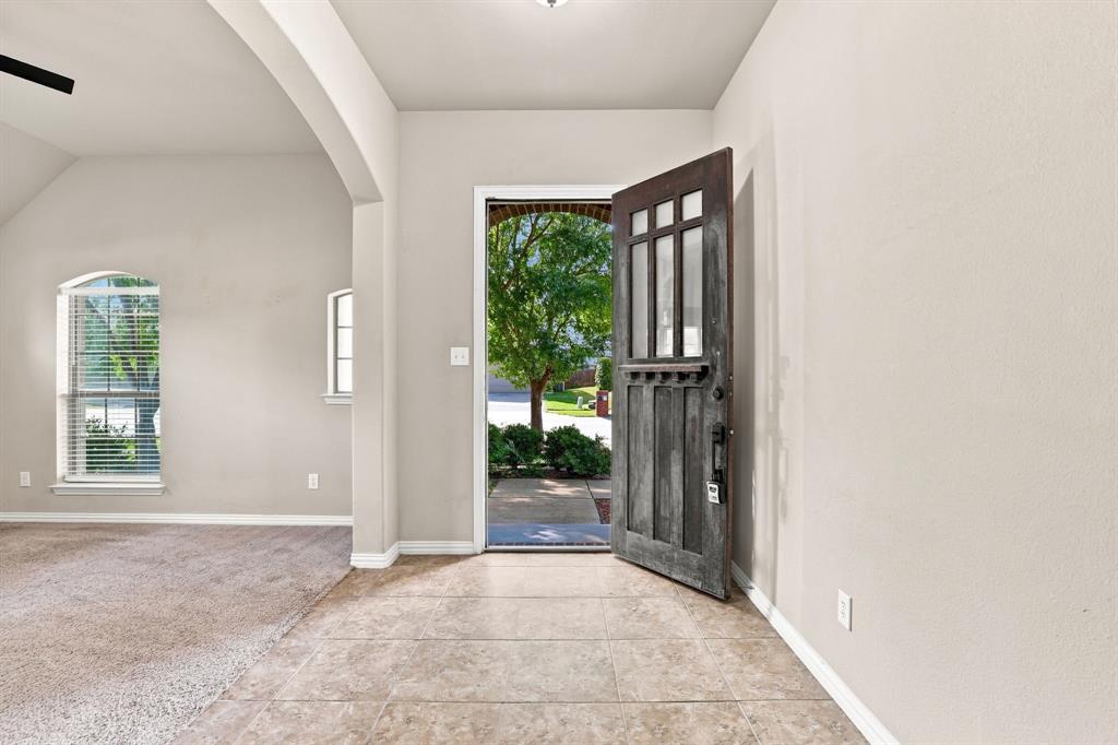 255 Archer Way Property Photo 2