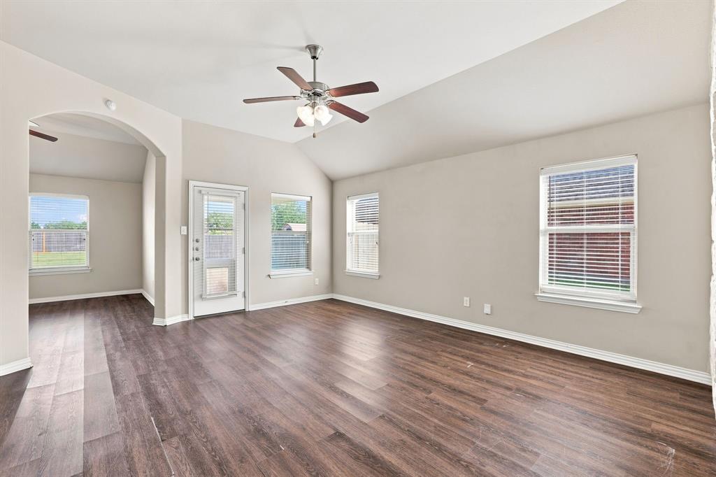 255 Archer Way Property Photo 5