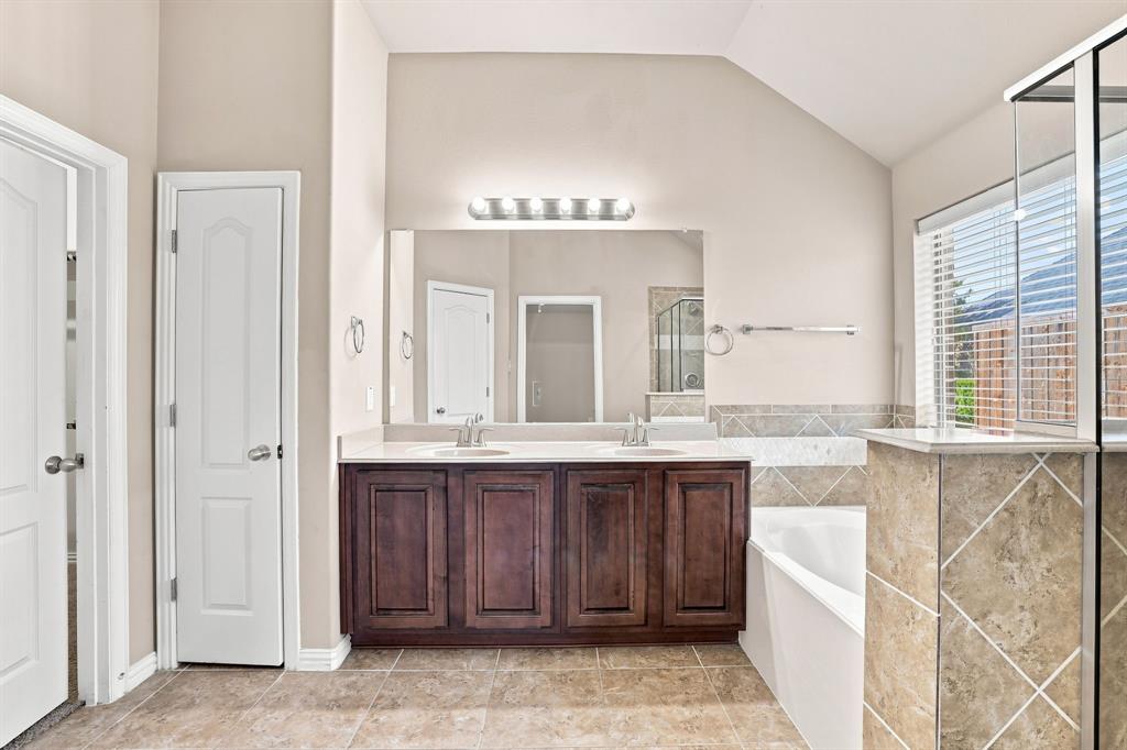 255 Archer Way Property Photo 18