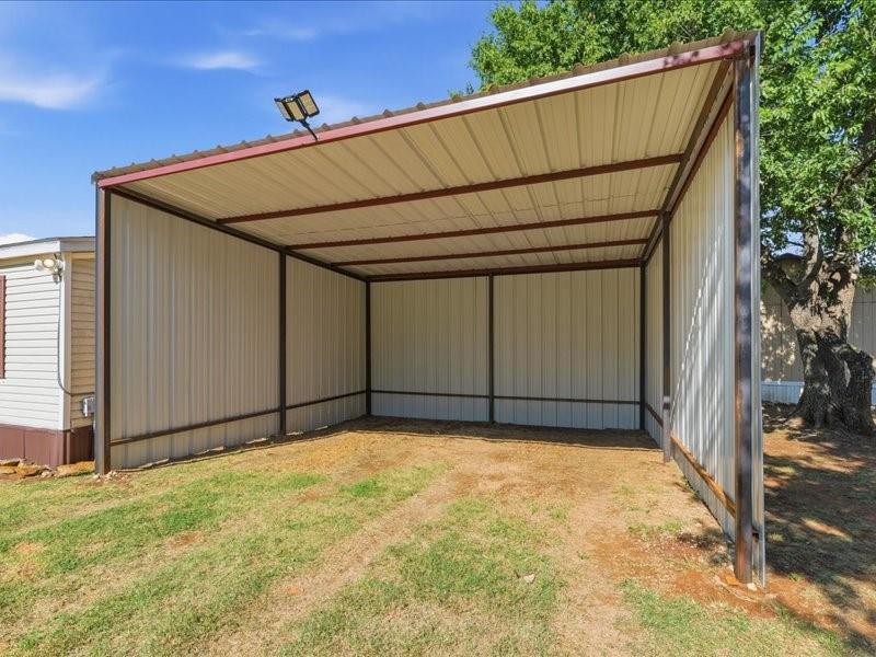 7515 County Road 1014a Property Photo 16