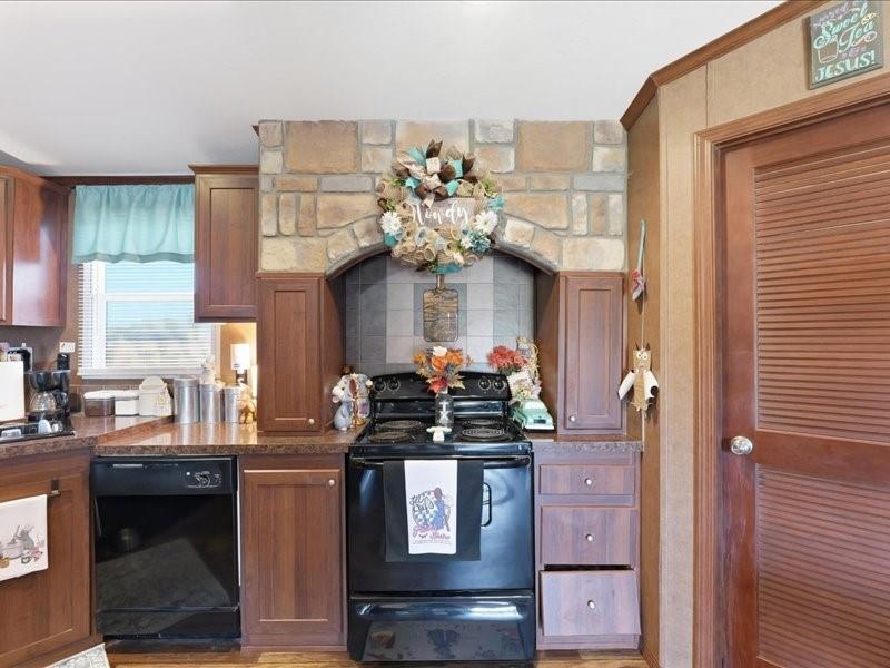 7515 County Road 1014a Property Photo 23