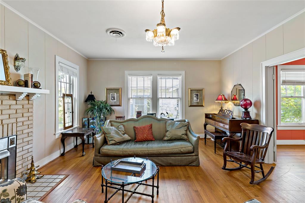 610 Fitzhugh Property Photo 10
