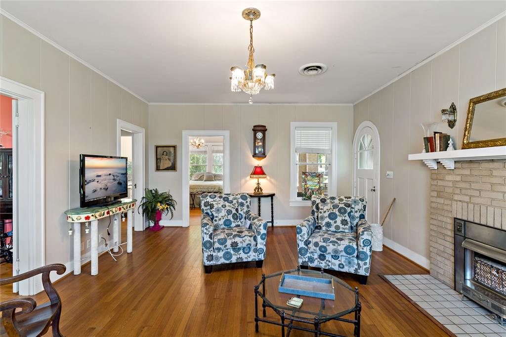 610 Fitzhugh Property Photo 11