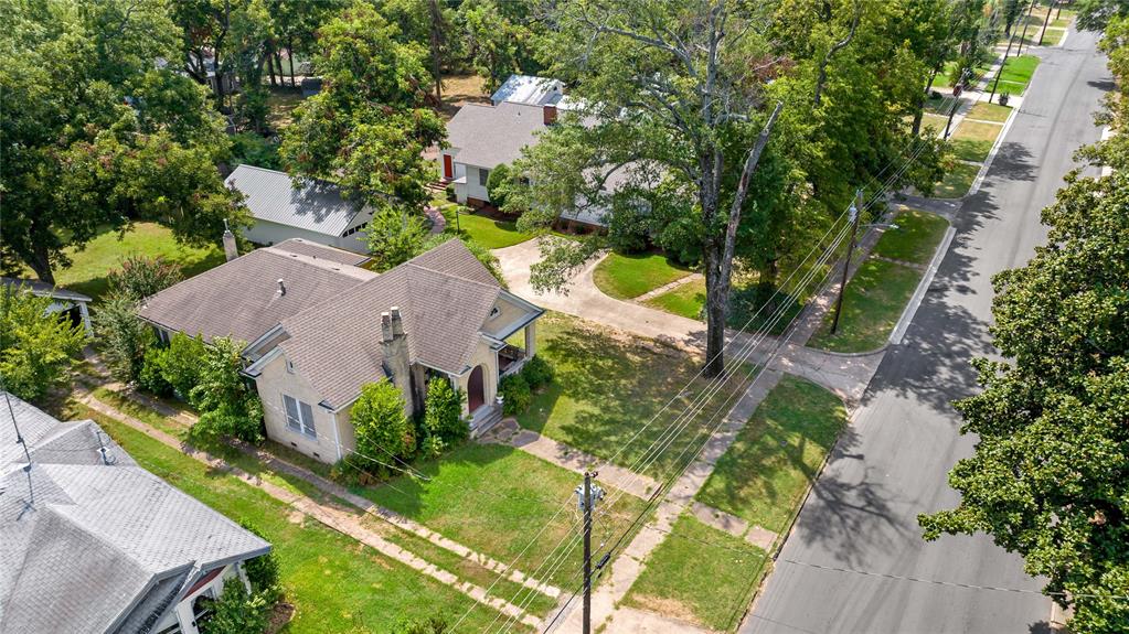 610 Fitzhugh Property Photo 25