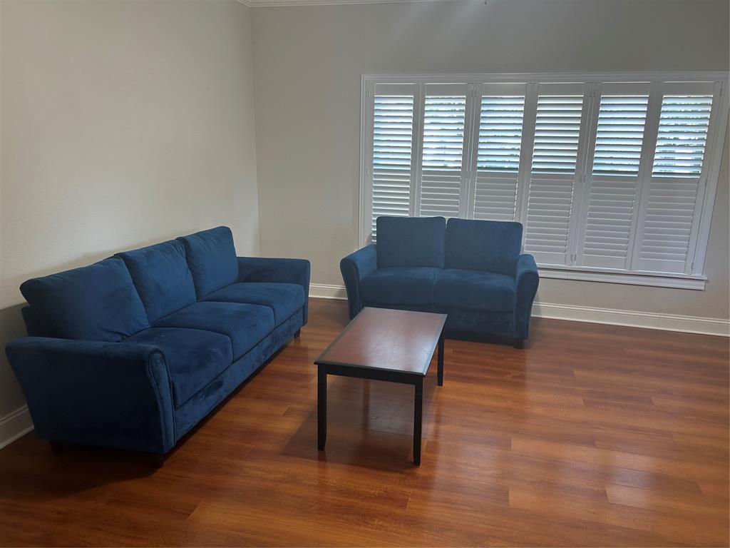 407 W Hamilton Street Property Photo 8