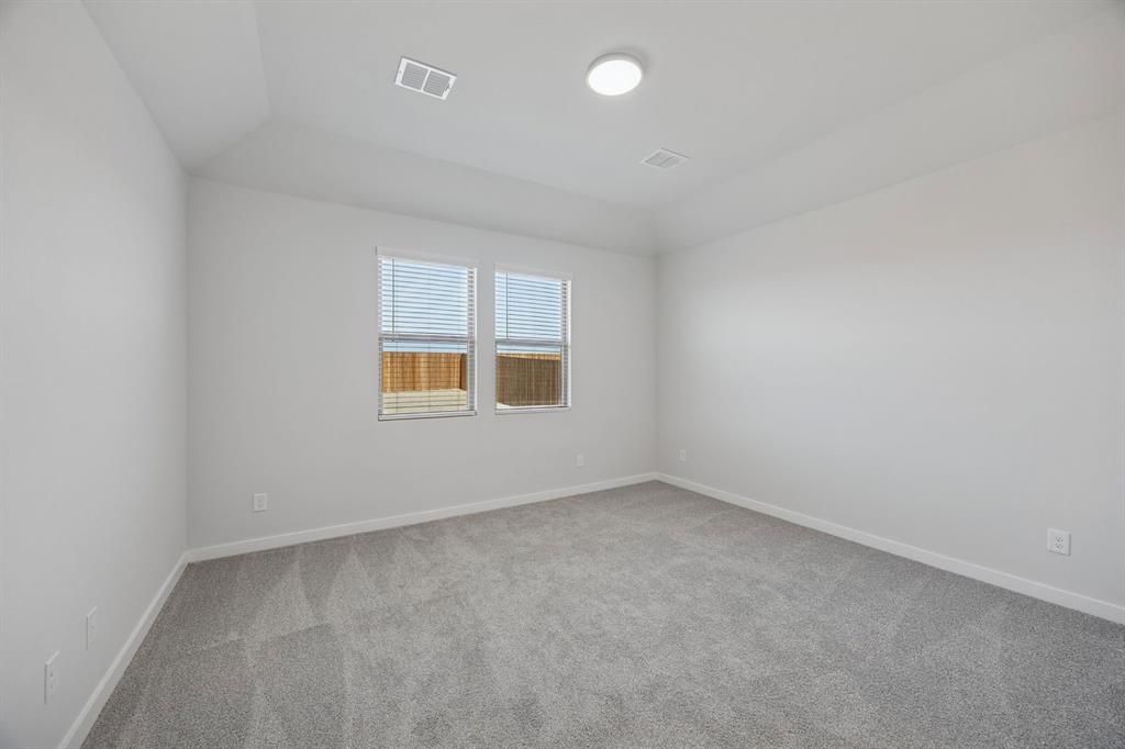 8340 Kingfisher Road Property Photo 17