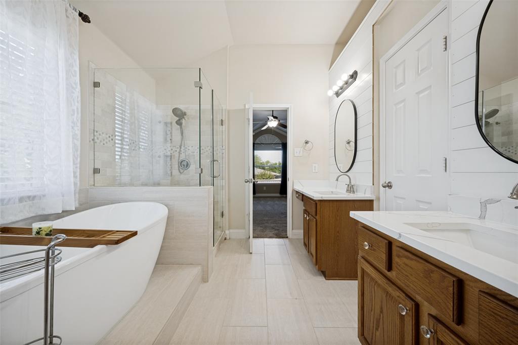 2909 Lighthouse Drive Property Photo 1