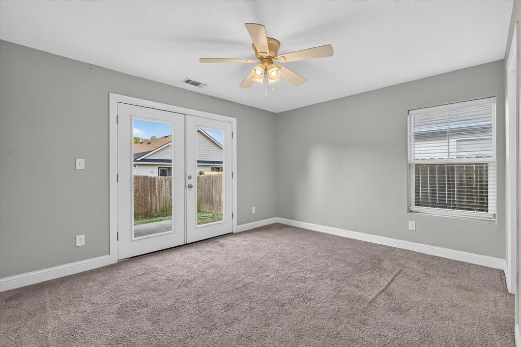 608 E College Street 608 Property Photo 13