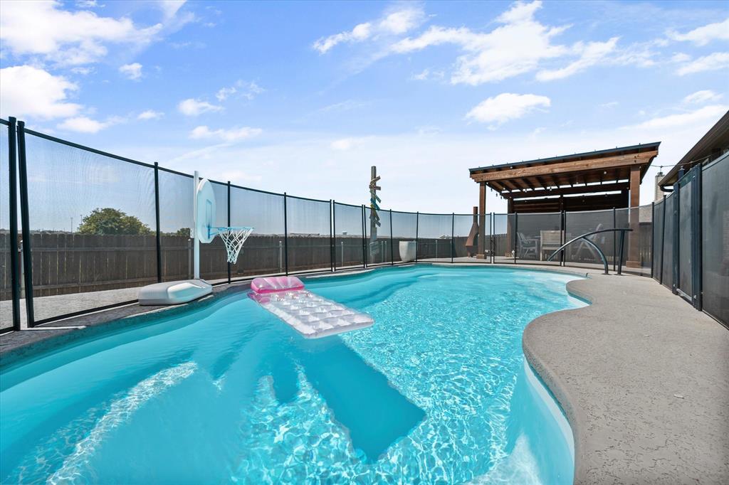 5021 Chisholm View Drive Property Photo 18