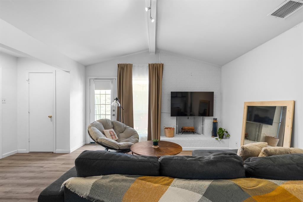 5106 Lakeridge Court Property Photo 10