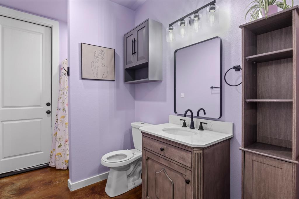 785 County Road 4840 Property Photo 8