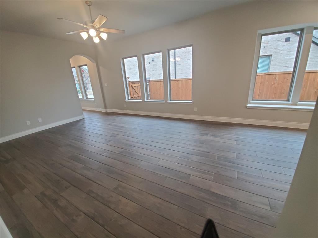 2321 Birdwell Cove Property Photo 10