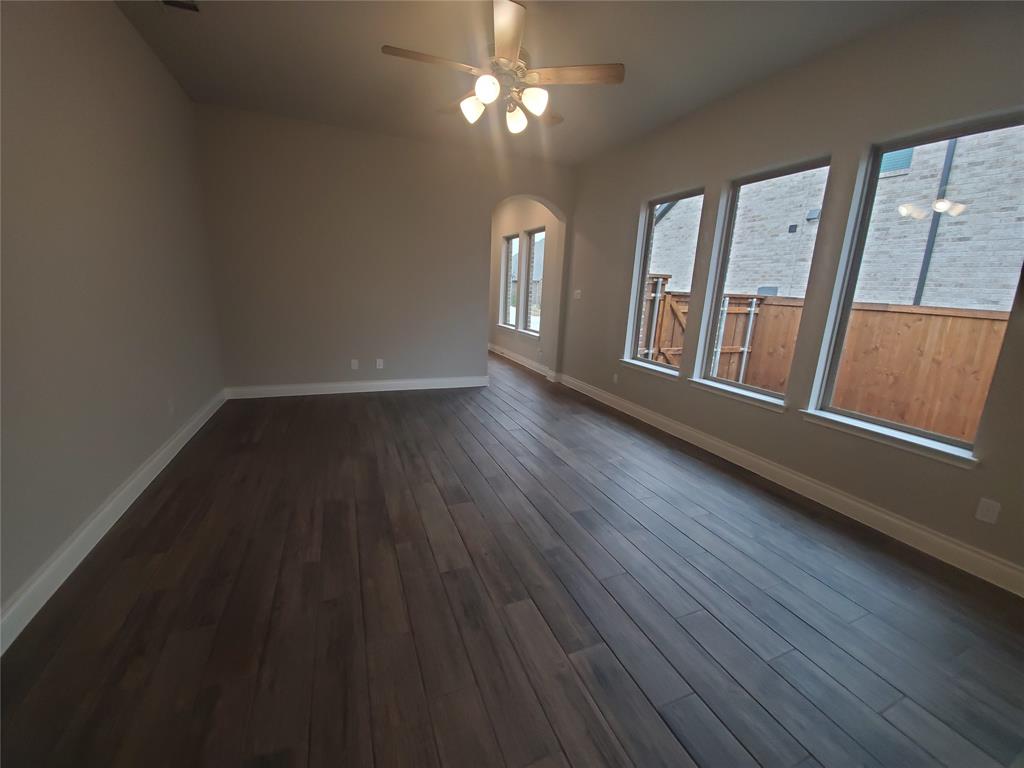 2321 Birdwell Cove Property Photo 13